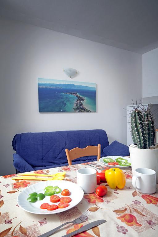 Camping Garden Tourist Manerba del Garda Pokoj fotografie