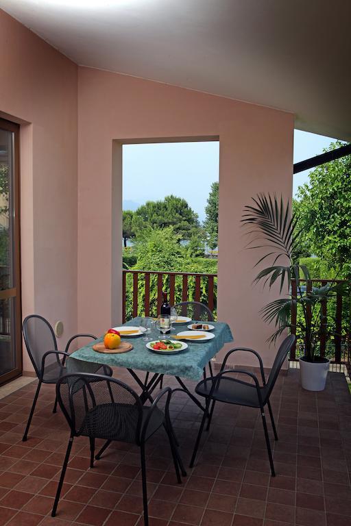 Camping Garden Tourist Manerba del Garda Pokoj fotografie