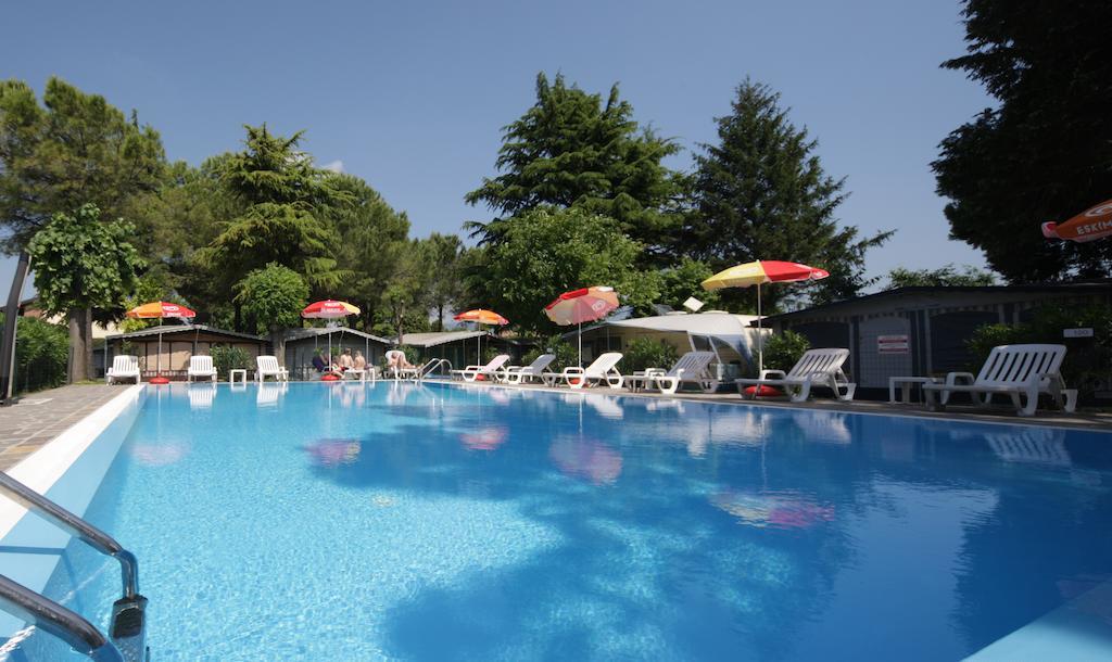 Camping Garden Tourist Manerba del Garda Exteriér fotografie