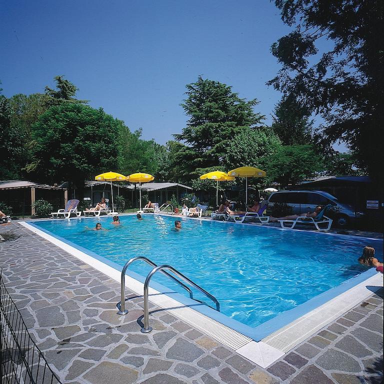 Camping Garden Tourist Manerba del Garda Exteriér fotografie